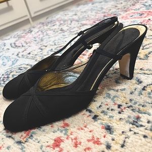 Vintage 90s Style Nina Slingback Kitten Heels with Rounded Square Toe